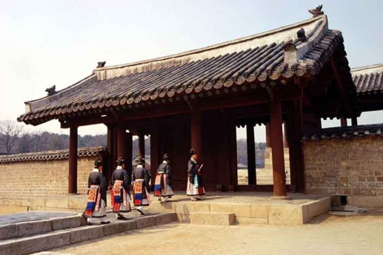 Alasan Mengapa Kamu Harus Pesan Tour Korea 2024