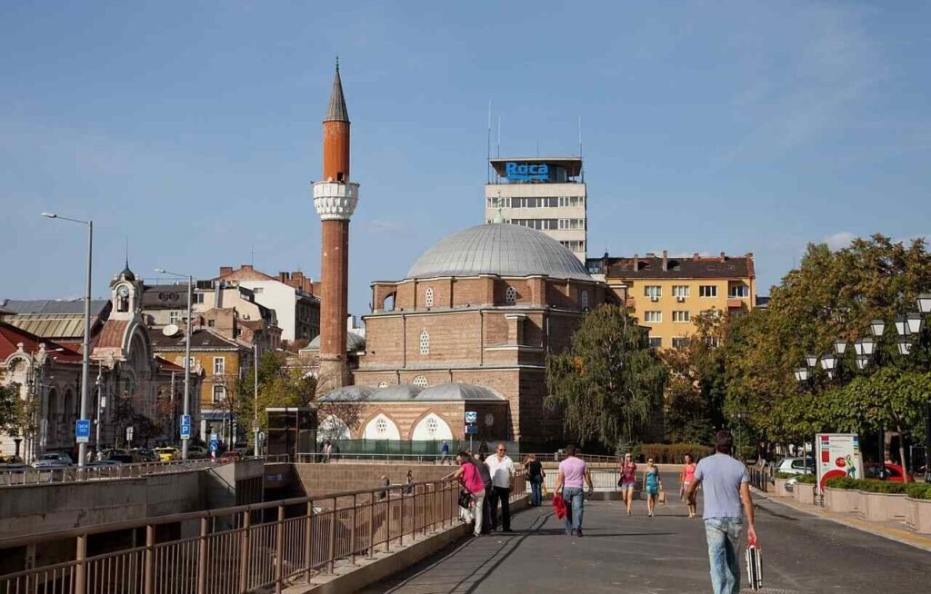 Halal Travel di Bulgaria Destinasi Bersejarah Umat Islam-min