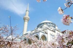 Korek Sejarah Tentang Masjid Terbesar di Negeri Sakura dalam Wisata Halal Jepang Masjid Bersejarah di Jepang yang Punya Cerita Menarik untuk Wisata Muslim