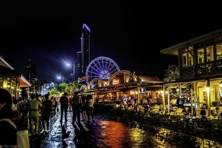 Wisata Halal ke Asiatique The Riverfront, Berburu Kuliner dengan Suasana Syahdu