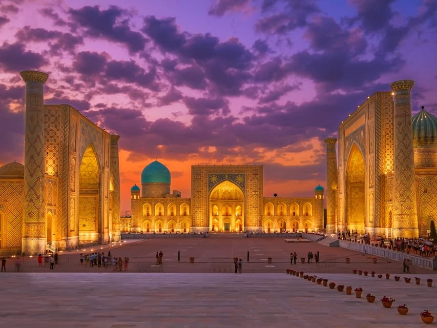 Registan Square, Destinasi Wisata Muslim yang Megah dan Bersejarah di Samarkand