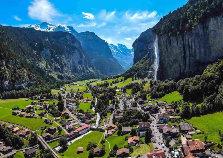Lauterbrunnen, Surga Alam di Swiss yang Cocok untuk Halal Tour dan Healing