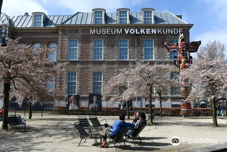 Halal Tour Sambil Mengenal Sejarah Islam di Belanda, Mampir ke Museum Volkenkunde!