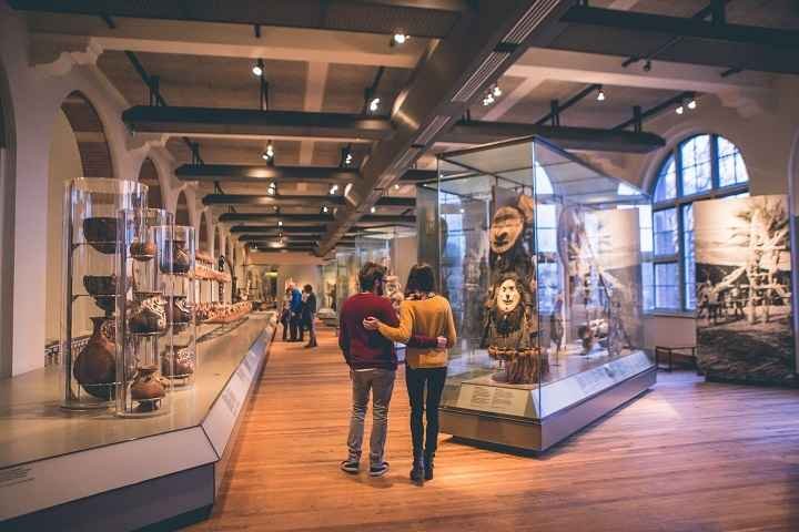 Halal Tour ke Museum Tropen Sambil Mengintip Jejak Sejarah Kolonialisme Belanda-Indonesia