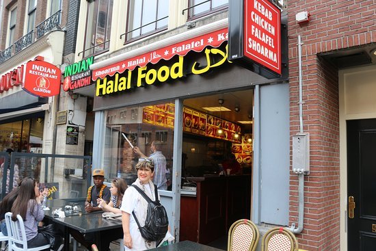 Fast Food di Eropa Halal atau Tidak? Ini Tipsnya Demi Kenyamanan Halal Tour