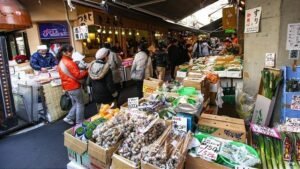 Halal Travel: Mencicipi Sushi Segar di Pasar Ikan Tsukiji Tokyo Cara Menikmati Wisata Halal di Eropa Tanpa Terlalu Kaku Hal Kecil yang Diam-Diam Menguras Budget Traveling Halal