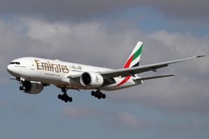 Catat yang Mau Halal Tour! Aturan Baru Bawa Power Bank di Pesawat Emirates Mulai 1 Oktober 2025 Cara Wudu di Bandara atau Pesawat Saat Halal Tour