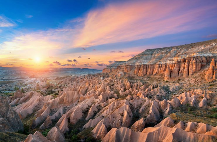 Halal Tour ke Turki, Cappadocia Nggak Harus Naik Balon Udara untuk Menikmati Pemandangan