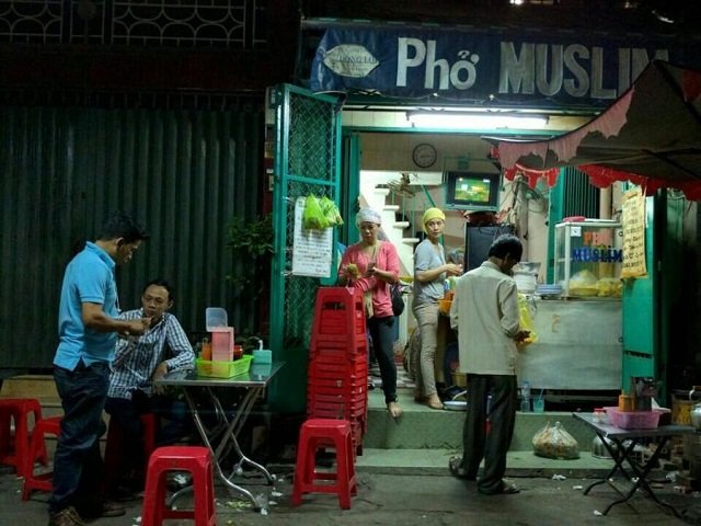 Restoran Halal di Vietnam, Ini yang Perlu Dicek Sebelum Pesan Makanan