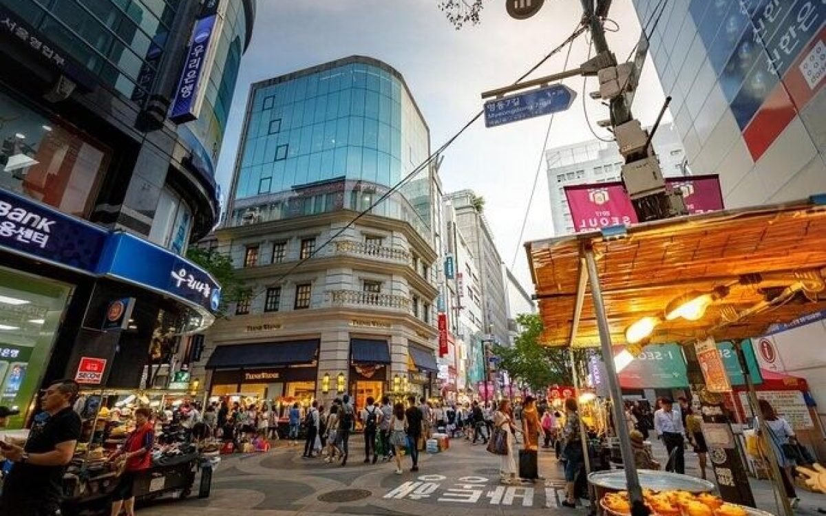 Melakukan Wisata Halal di Korea Sambil Menjelajahi Myeongdong Street (1)