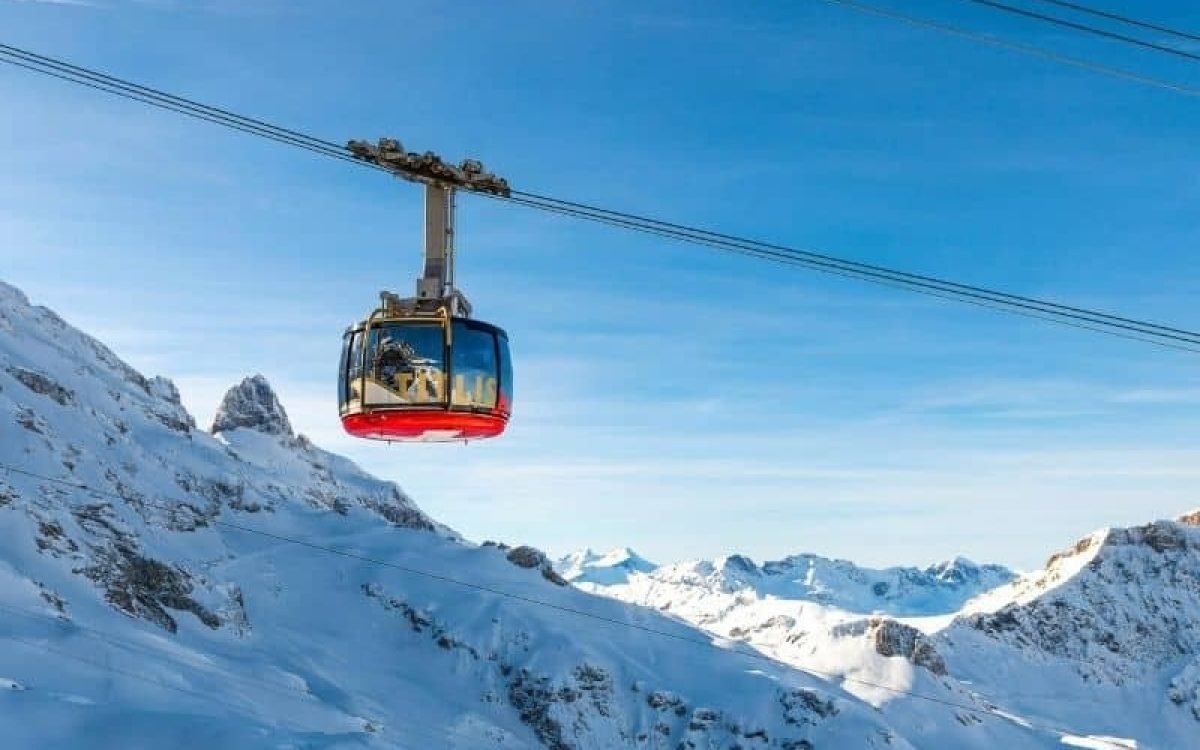 Paket Tour Muslim Eropa Jelajahi Gunung Alpen dengan Cable Car